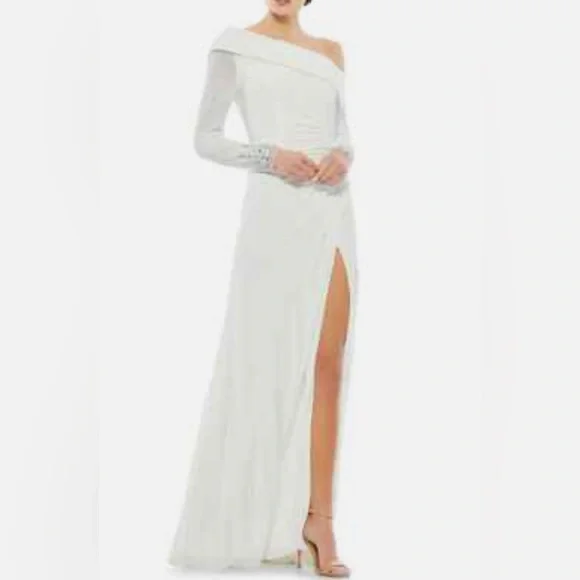 Mac Duggal Size 8 Beaded Cuff Drop Shoulder Faux Wrap White Gown. - Picture 1 of 15